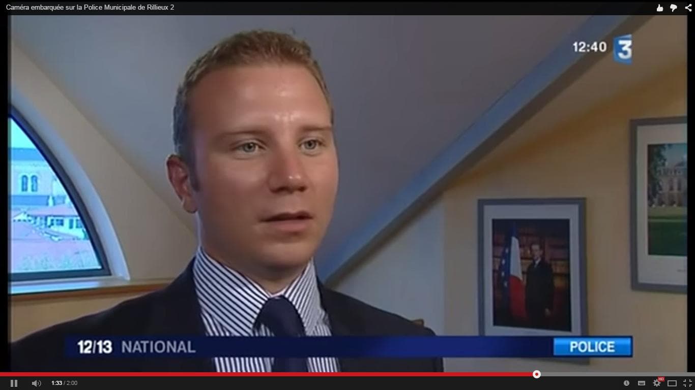 Capture d'écran, reportage de France 3 à la mairie de Rillieux-la-Pape.