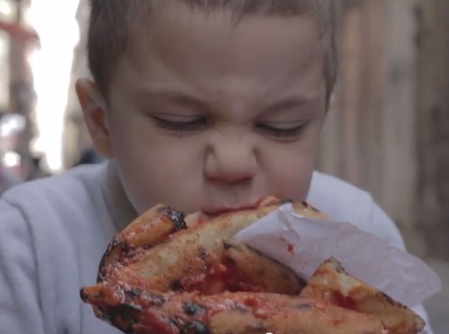 [Vidéo] On ne critique pas la pizza ! La réponse des Italiens à McDonald’s