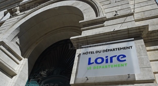 Malversations ? Le DRH du département de la Loire mis à pied à titre conservatoire
