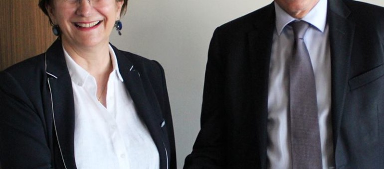 La présidente du Sytral au côté de Martine Aubry pour dire « trop, c’est trop ! »