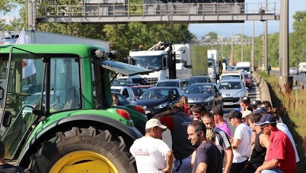 Blocage de Lyon par des éleveurs : « Notre métier devient invivable »