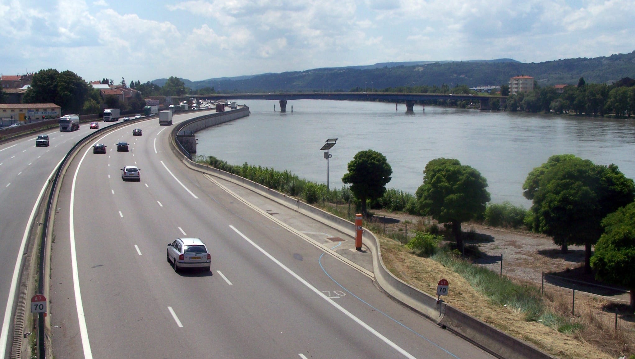 Les autoroutes urbaines de Rhône-Alpes bientôt limitées à 90km/h