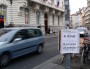 Affiche de la Marche pour le climat devant la mairie du 7ème arrondissement de Lyon. ©LB/Rue89Lyon