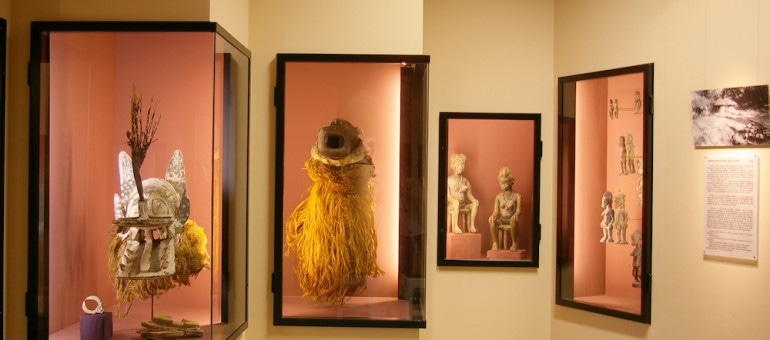 Petite perle méconnue à Lyon, le Musée africain en quête de notoriété et d’argent