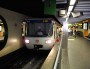 Un métro à la station Hôtel de ville Louis Pradel @ Florian Fèvre