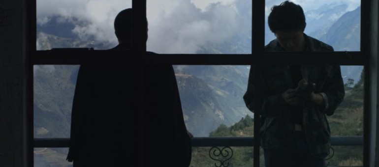 Ciné-rencontre aux Alizés autour du film « Shadow Days »