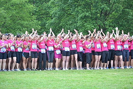 Des coureuses inscrites au marathon organisé par l'association lyonnaise "Courir pour elles".