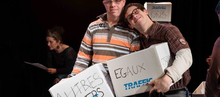 Variations citoyennes 2/5 : avec une troupe de comédiens trisomiques