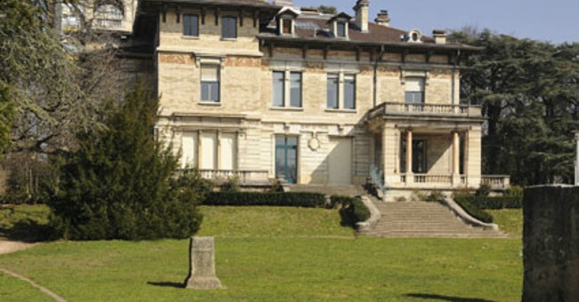 Pétition, enquête et chute des subventions : la Villa Gillet est-elle en péril ?