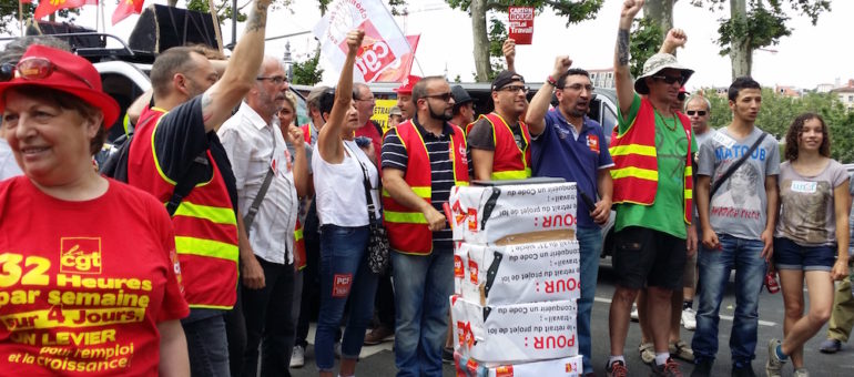 Un « petit noyau dur » manifeste pour la 15ème fois contre la loi travail à Lyon (et deux manifs sauvages)