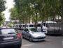 Des camions de CRS devant le siège de la Métropole de Lyon. Crédit : Rue89Lyon.