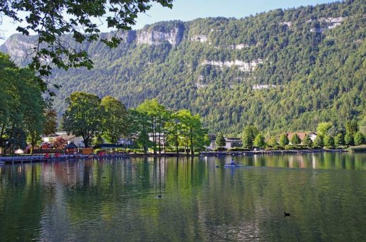 Le lac de Nantua baignade près de Lyon