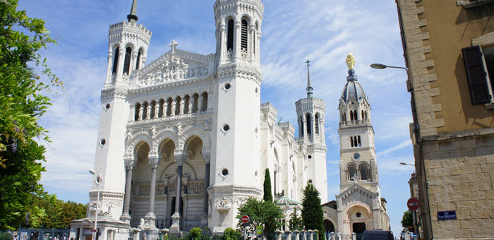 Pédocriminalité dans l’Église : le père Preynat incarcéré à Lyon