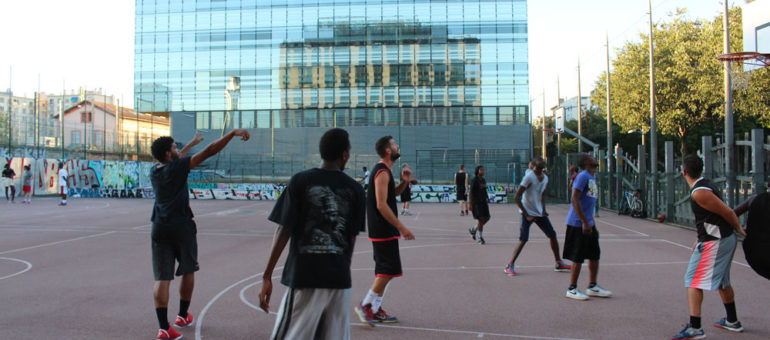 Une histoire du streetball en vidéo… Et à Lyon, où et comment joue-t-on ?