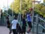 Le playground de Bellecombe s'est imposé comme l'un des meilleurs spots pour pratiquer le street-ball à Lyon. © Amélie James
