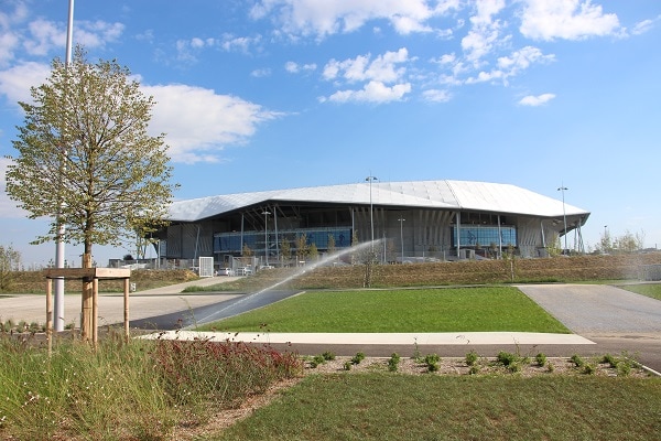 Greenwashing : Jean-Michel Aulas repeint en vert le Parc OL mais pas trop