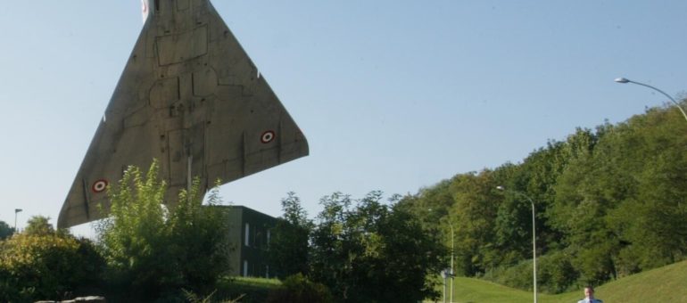Après son congé parental, un pilote débarqué par l’armée de l’air