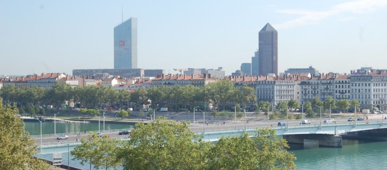 Gérard Collomb peut souffler, la métropole de Lyon a bien une taille européenne