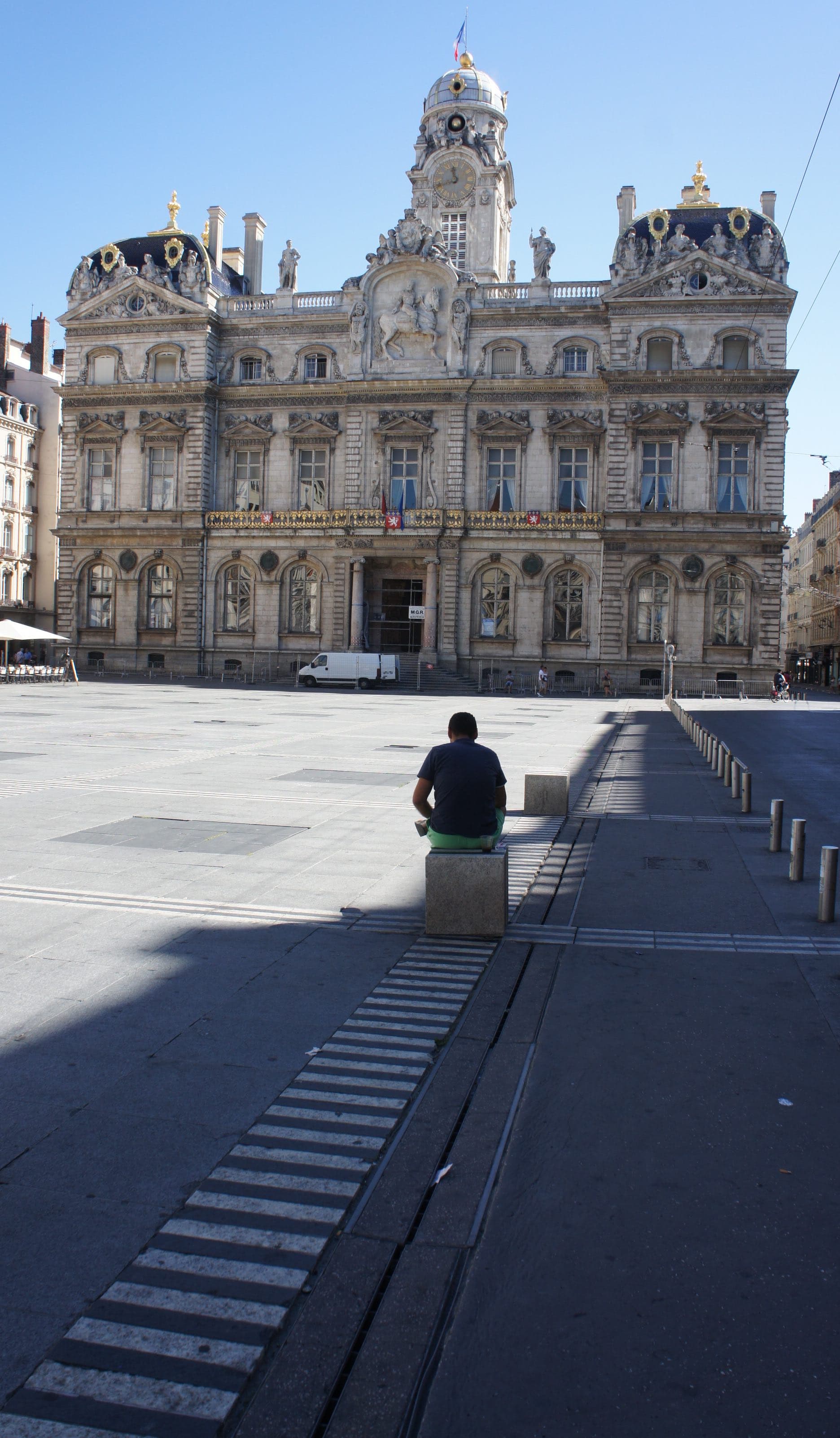 Place des Terreaux et l'hôtel de ville de Lyon an août 2016. © RC/Rue89Lyon