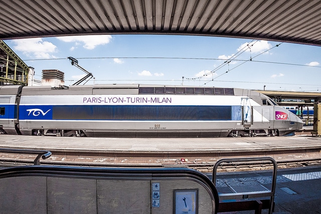 PARIS-LYON-TURIN-MILAN CC Stefano Bertolotti / Flickr