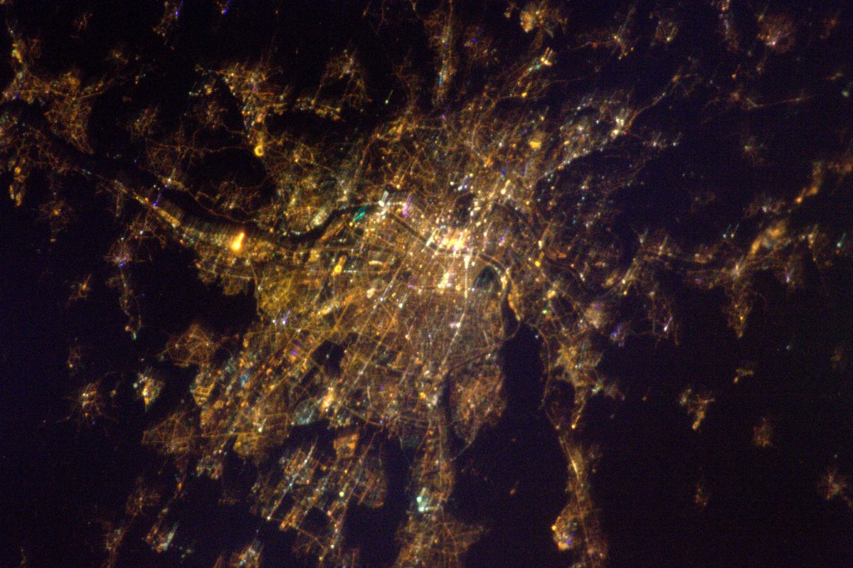 Photo de Lyon vue de l'espace prise par l'astronaute Thomas Pesquet. Photo Twitter