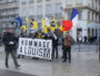Action d'agit-prop pour l'anniversaire de la mort de Louis XVI. Devant la banderole, Simon, le responsable étudiant de la section de Lyon ©LB/Rue89Lyon