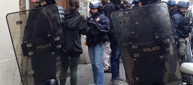 « Anti-présidentielles » : un petit rassemblement, une manif sauvage et 12 interpellations