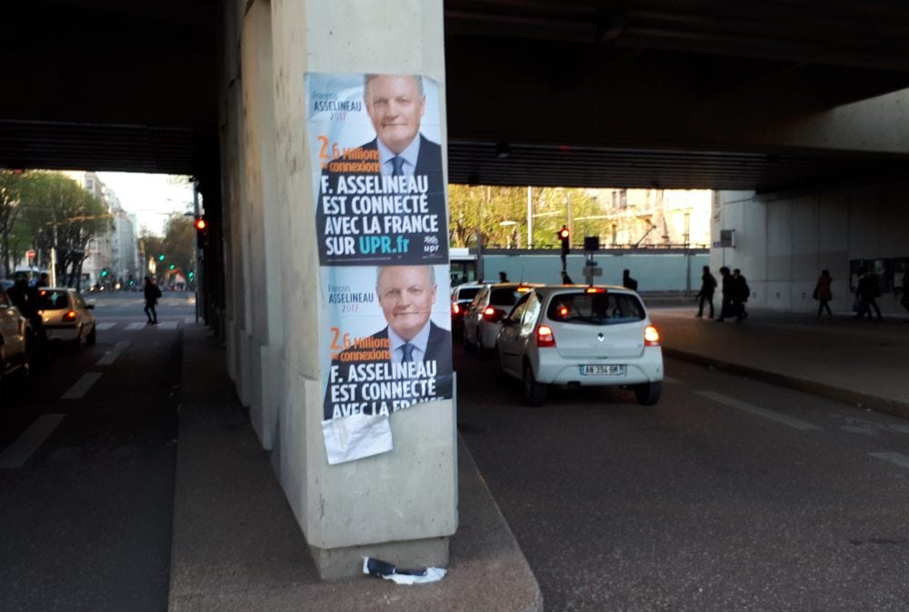 « Dégoûté » par les politiques, Maxime hésite entre François Asselineau et le vote blanc