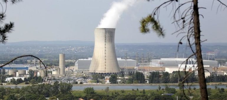 « Va à la soupe » et « nucléocrate » : Edouard Philippe objet de critiques (originales)