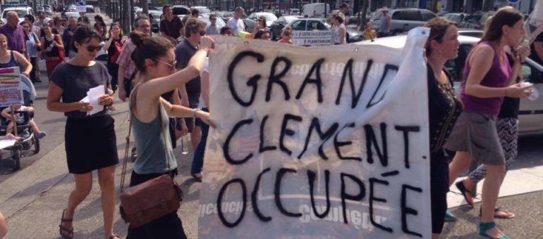 À Vaulx-en-Velin, après l’occupation de l’école, une marche pour les familles SDF