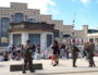 Le 9 juin, des militaires stationnent devant la Halle Tony Garnier pour le concert d'Ariana Grande à Lyon. ©LB/Rue89Lyon