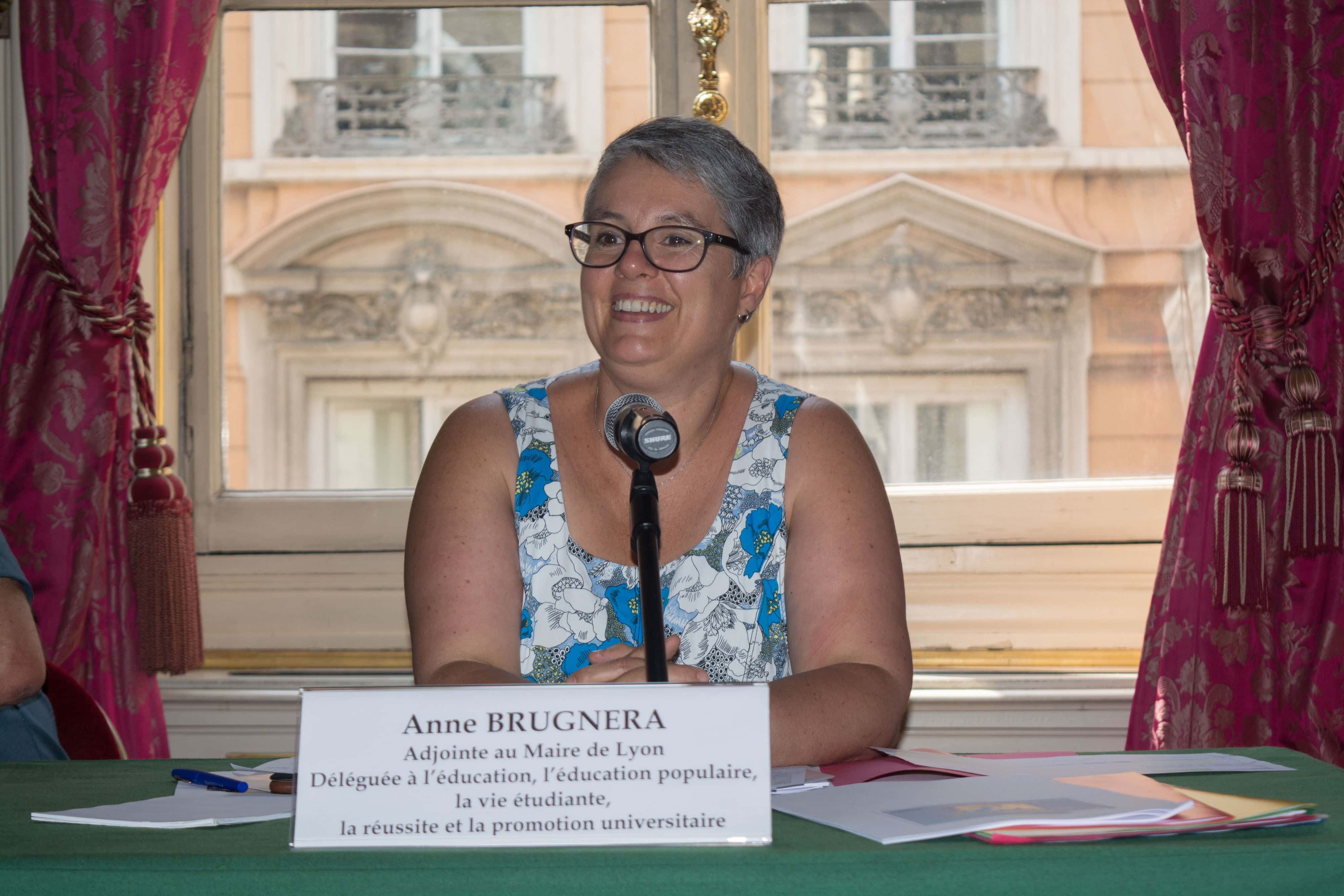 Anne Brugnera sur la qualité de l'air intérieur et la pollution dans les écoles.