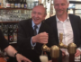 Le ministre de l’Intérieur devant une tireuse à bière ou Gérard Collomb en campagne hyperactive