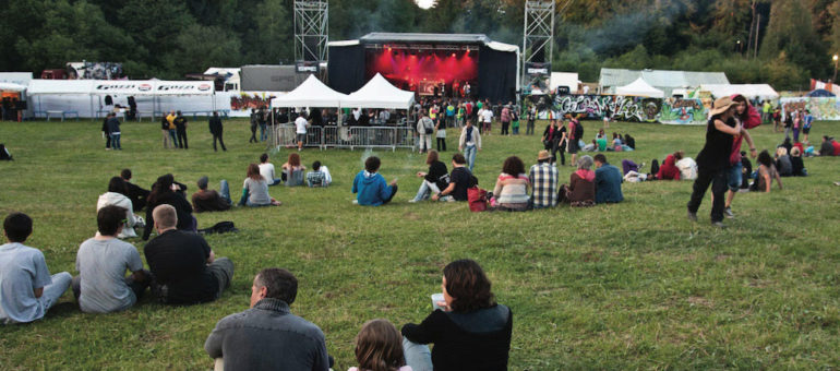 De Rika Zaraï au Col des 1000 : en pleine forêt de Chartreuse, le plus gros festival de montagne