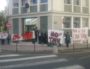 Banderoles accrochées et tenues devant le consulat d'Italie à Lyon, en marge du 34e sommet franco-italien à Lyon. ©DR