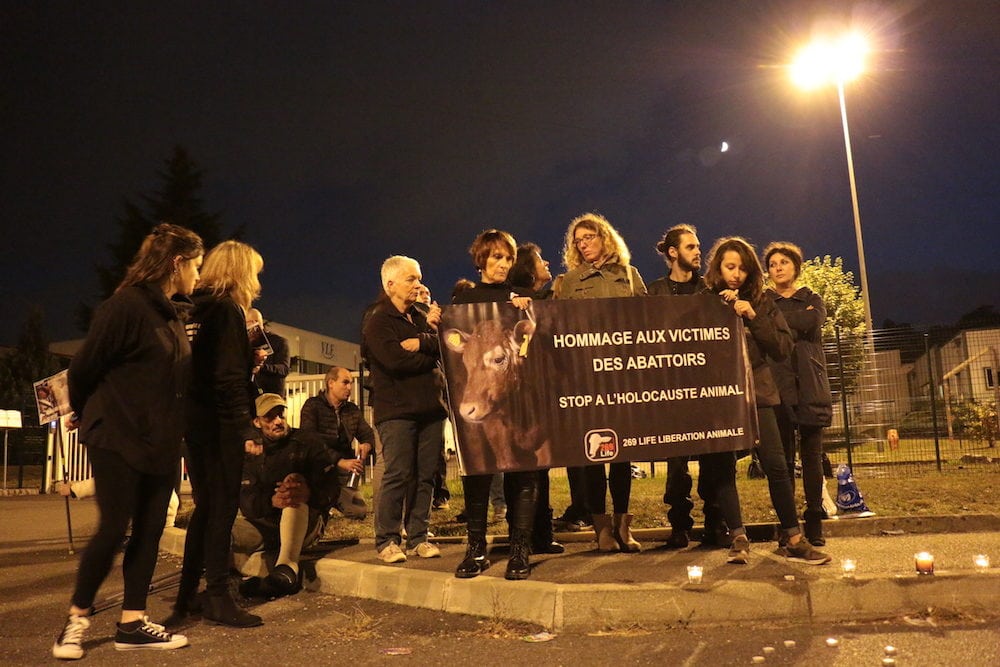 Une opération anti-abattoirs à la Talaudière. ©JP/Rue89Lyon