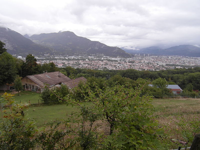 Vue sur la commune de Fontaine. DR