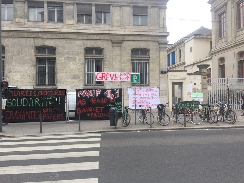 Amphi squatté, barrages filtrants et petit déj… Une occupation « light » de Lyon 2