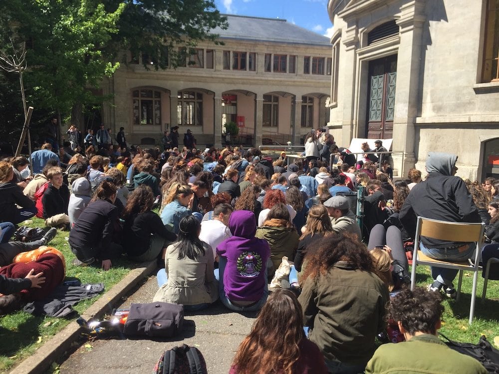 Le campus des Berges du Rhône de l'Université Lyon 2, où se trouve la faculté de droit, en pleine AG le lundi 30 avril 2018.