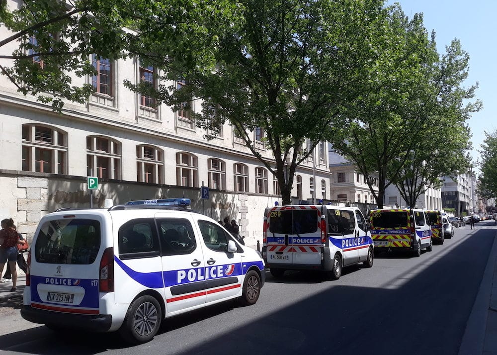 La police déployée autour du campus des Berges du Rhône de l'université Lyon 2. ©DR