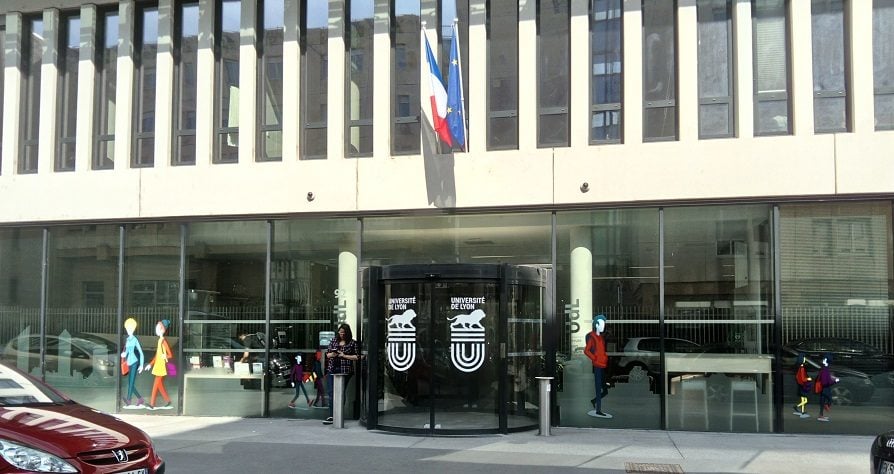 Le siège de l'Université de Lyon, situé rue Pasteur. Le bâtiment accueille également un IUT de Lyon 3 et une résidence universitaire. Il a été inauguré en 2016 par Najat Vallaud-Belkacem, alors ministre de l'Education nationale. ©PP/Rue89Lyon