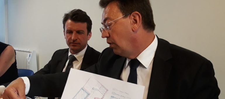 La Ville et la Métropole de Lyon ont-elles financé la campagne d’Emmanuel Macron ? Des élus LR saisissent le procureur
