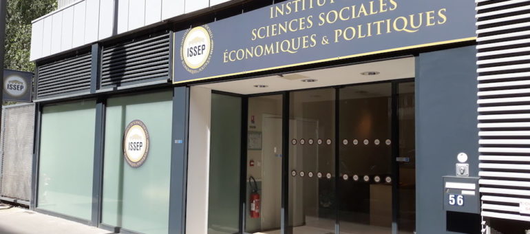 On a visité l’ISSEP, l’école de Marion Maréchal ou l’espace d’entraînement de militants
