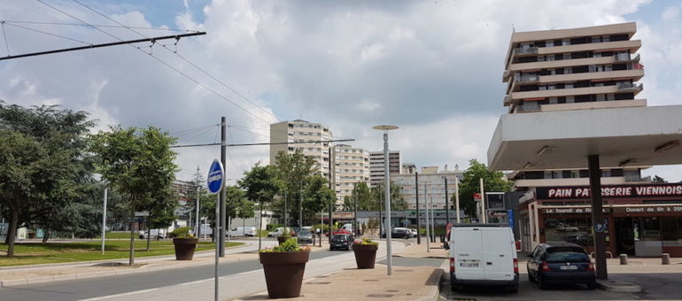 « Suppression des aides aux familles de délinquants » à Rillieux-la-Pape, des habitants donnent leur avis