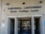 Photographie de la façade du groupe scolaire Chevreul-Lestonnac.