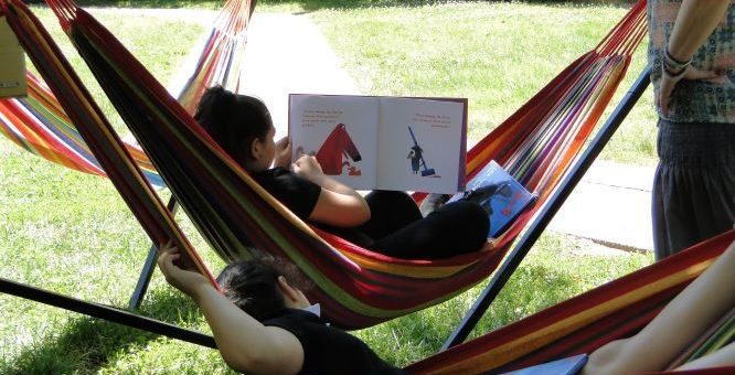 Une journée avec les lecteurs de la bibliothèque mobile du Tonkin, à Villeurbanne