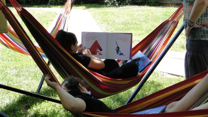 Une journée avec les lecteurs de la bibliothèque mobile du Tonkin, à Villeurbanne