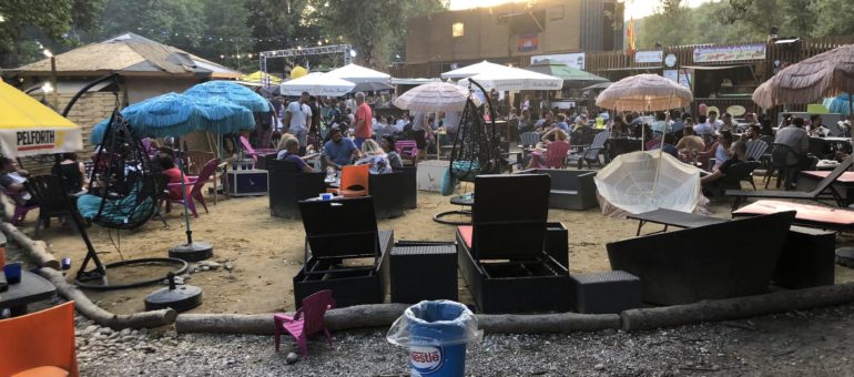 Le Mekong Asian Village : l’étonnant spot d’été à deux pas de Lyon, au parc de Miribel Jonage ?