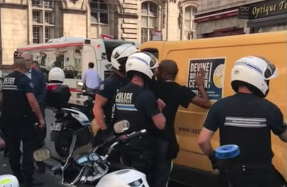 Capture d’écran de la vidéo montrant l'arrestation de Christophe P., le 21 juin à Lyon.