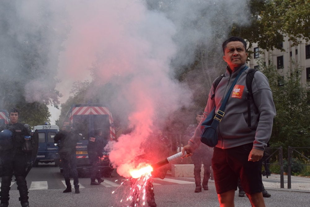 Un manifestant, le 9 octobre 2018 à Lyon lors de la dernière manif interprofessionnelle et intersyndicale. @Aurélien Defer